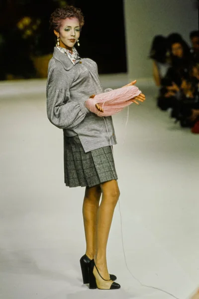Look 26